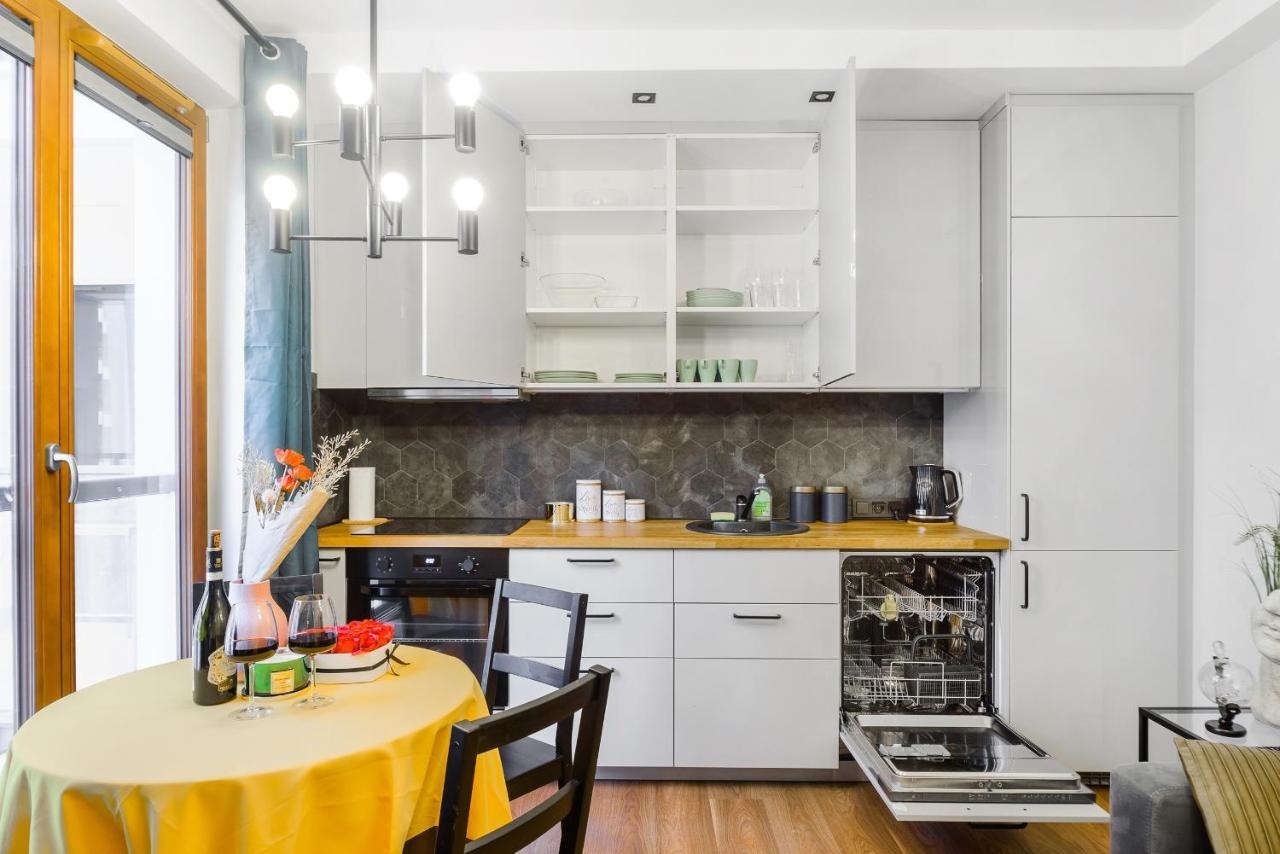 Modern Apartments With Access To The Pool Near Rondo Daszynskiego Station 바르샤바 외부 사진