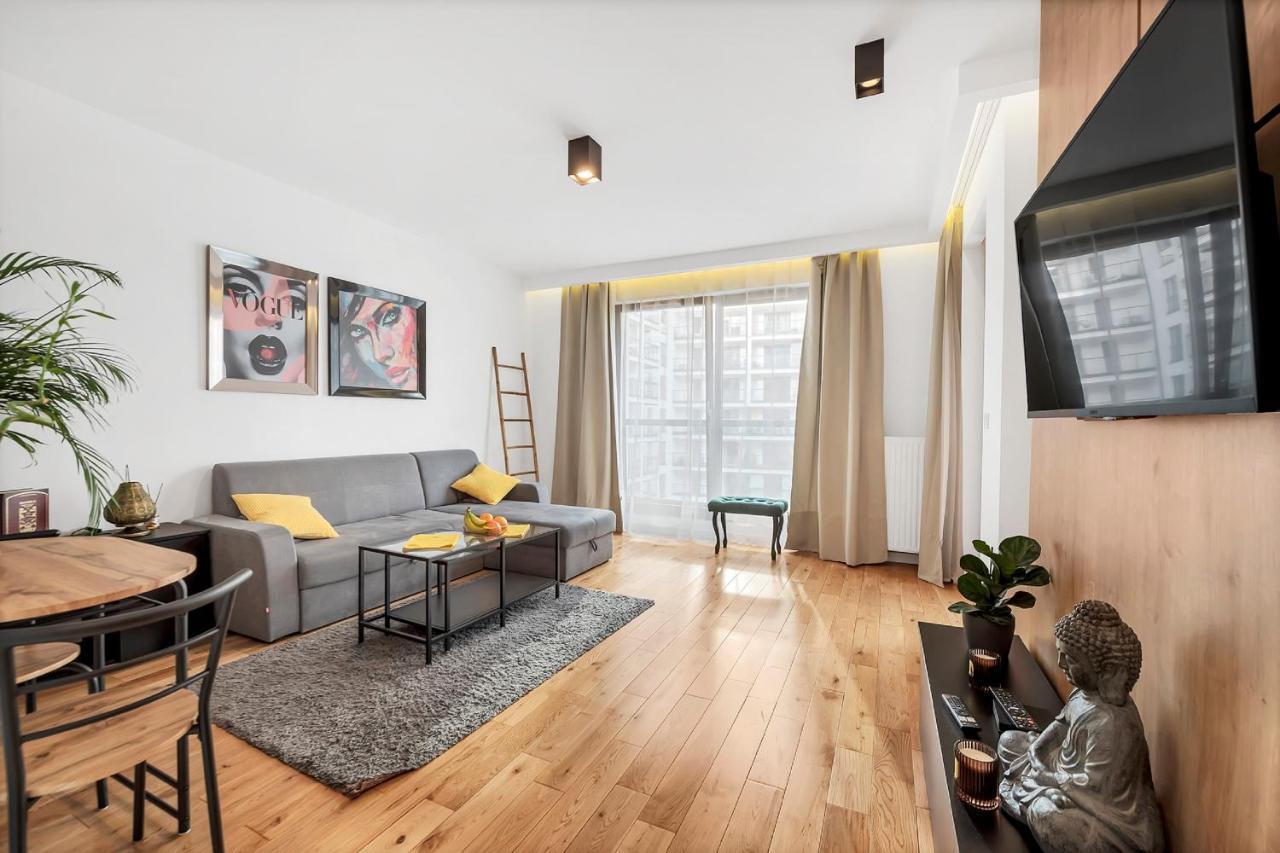 Modern Apartments With Access To The Pool Near Rondo Daszynskiego Station 바르샤바 외부 사진